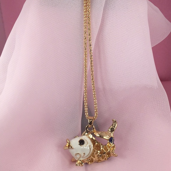 BLUE & CREAM KOI ENAMEL NECKLACE - Picture 4 of 5